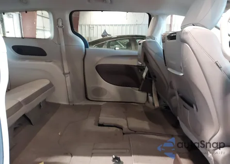 2017 Chrysler Pacifica Touring-L Plus из США, поврежденный, VIN 2C4RC1EG7HR577099